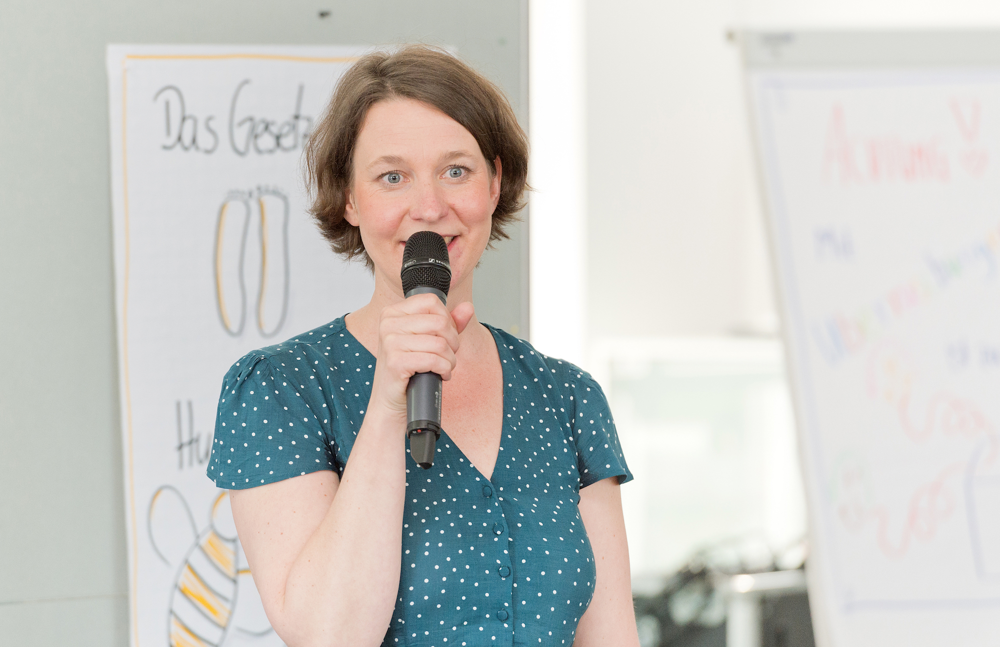 Daria Katrin Linzbach BarCamp Moderation Open Space Moderator Bonn